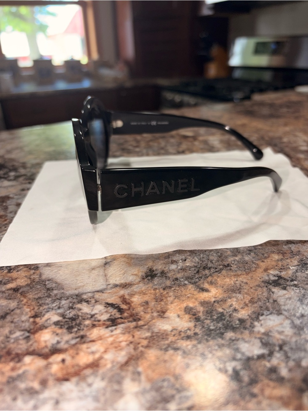 CHANEL Black Round Sunglasses - Picture 5 of 10